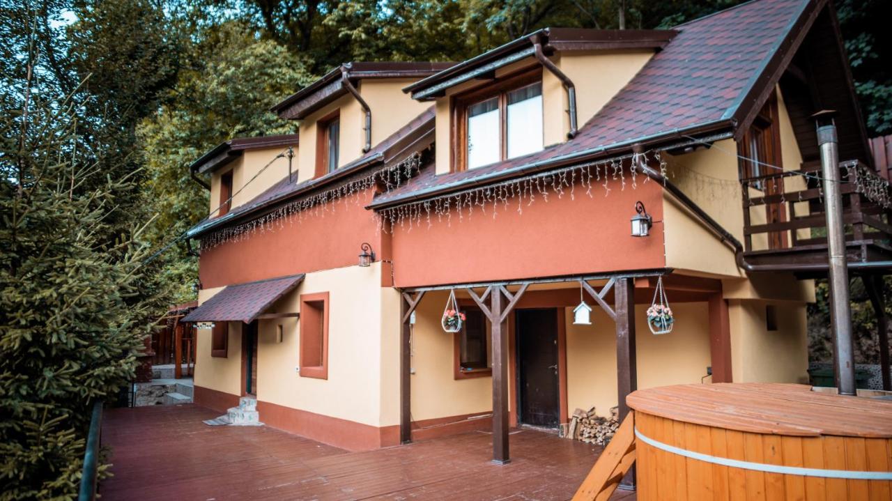Holiday home Pinewood *